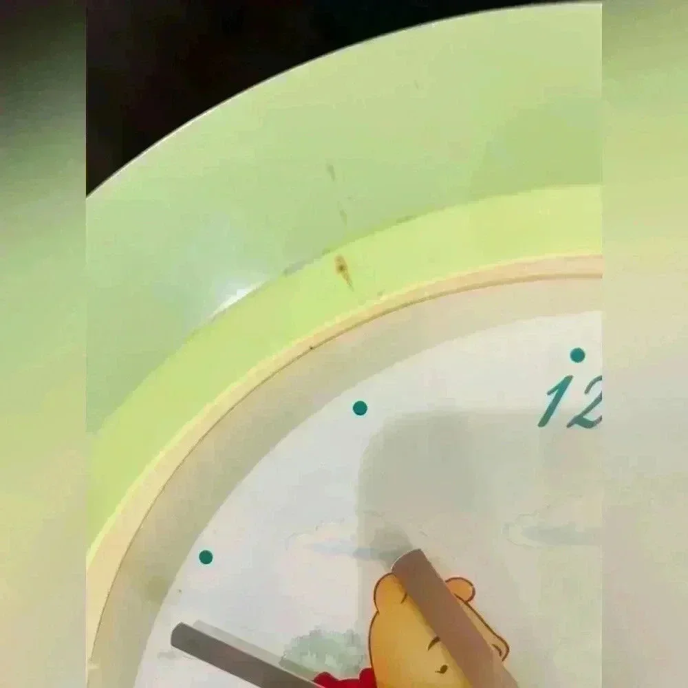 Vintage Winnie the Pooh wall clock